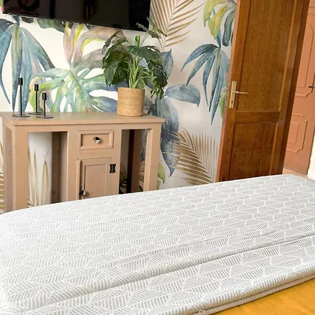 דירה Seaescape With Ocean, King Size Bed, Wifi, Smart Tv, Free Parking 2 Pools Access אדחה