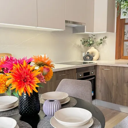 Seaescape With Ocean, King Size Bed, Wifi, Smart Tv, Free Parking 2 Pools Access * 阿德耶